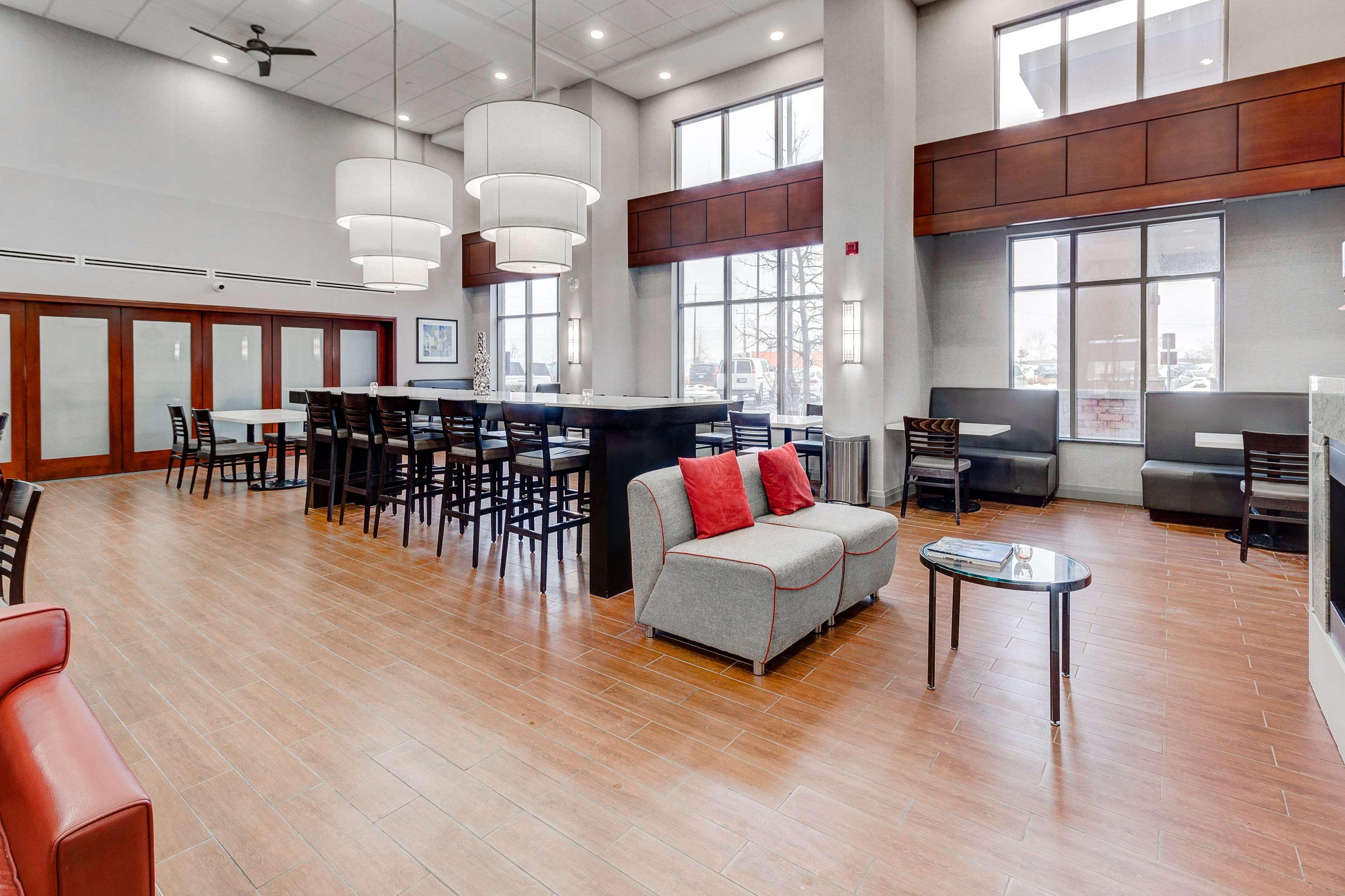 Hampton Inn & Suites By Hilton Brantford Exteriér fotografie