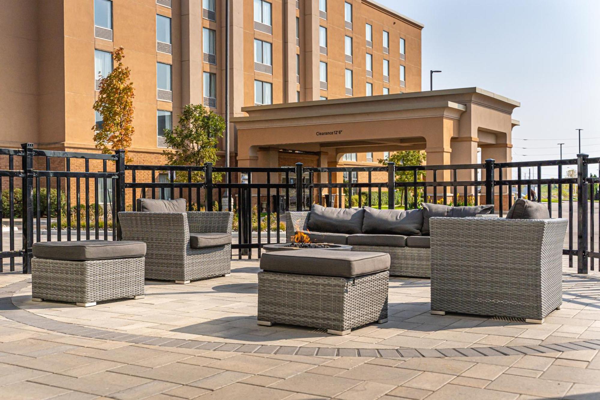 Hampton Inn & Suites By Hilton Brantford Exteriér fotografie
